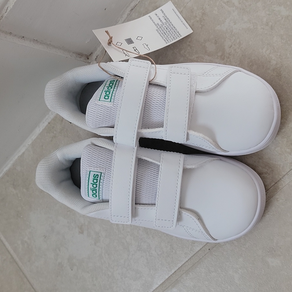 Adidas  advantageI tennis shoes